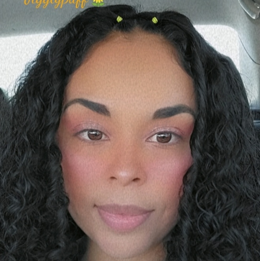 Meet your Posher, Amee